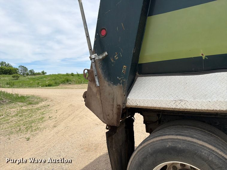 image for item FK0222 2014 International WorkStar 7500 dump truck