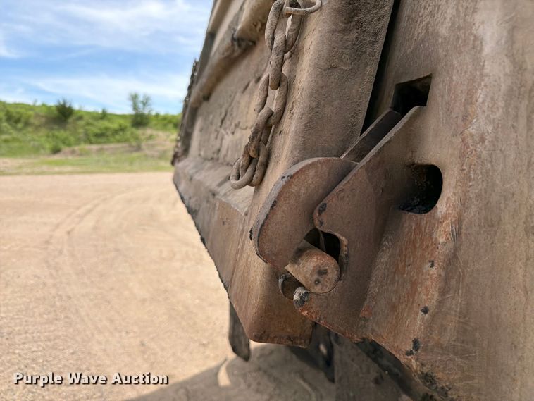 image for item FK0222 2014 International WorkStar 7500 dump truck