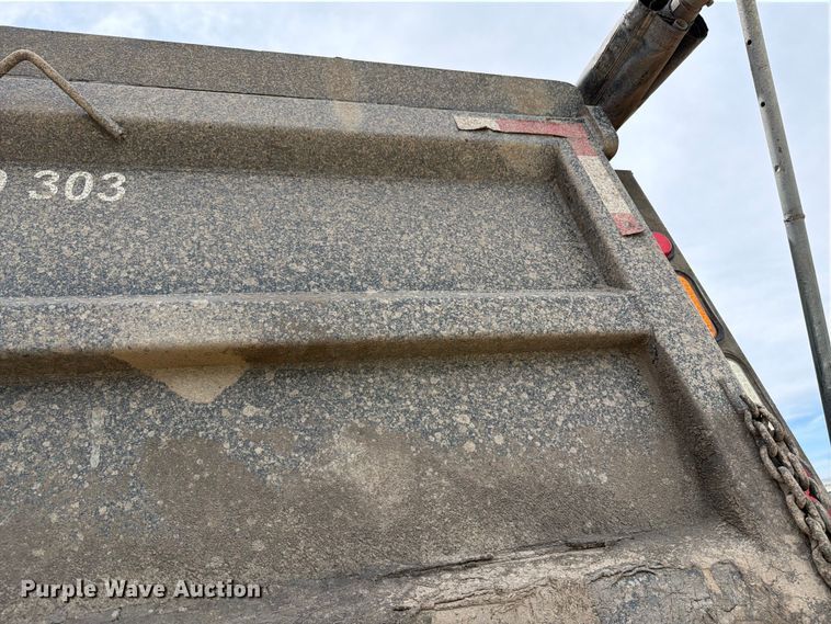 image for item FK0222 2014 International WorkStar 7500 dump truck