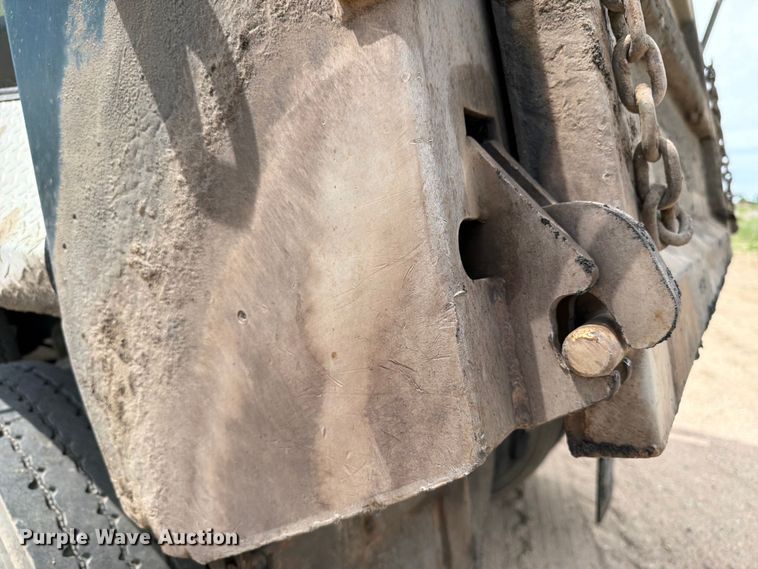 image for item FK0222 2014 International WorkStar 7500 dump truck