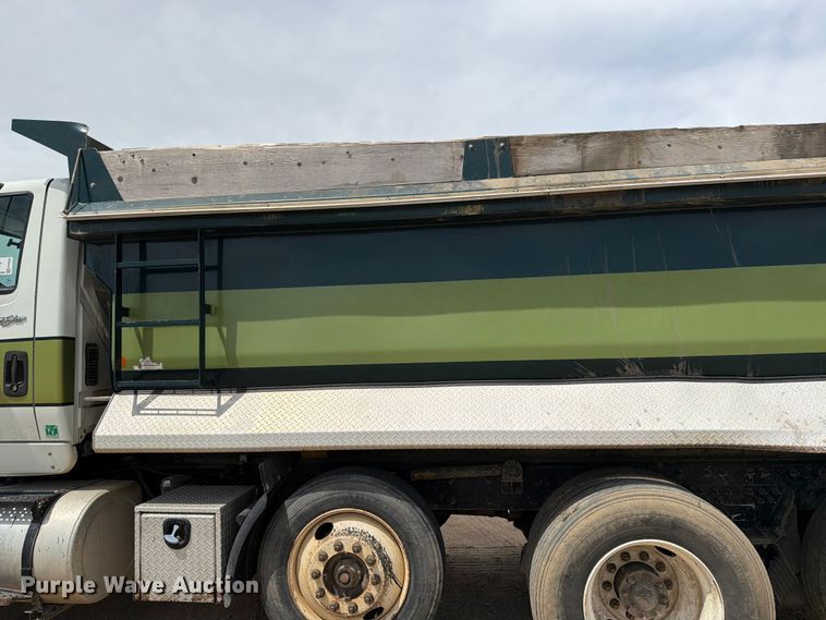 image for item FK0222 2014 International WorkStar 7500 dump truck