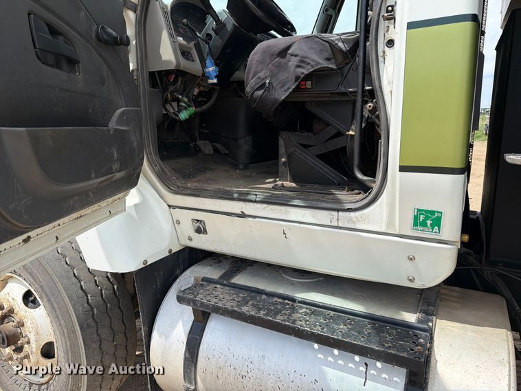 image for item FK0222 2014 International WorkStar 7500 dump truck