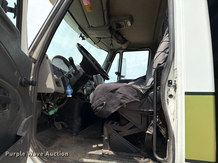 image for item FK0222 2014 International WorkStar 7500 dump truck