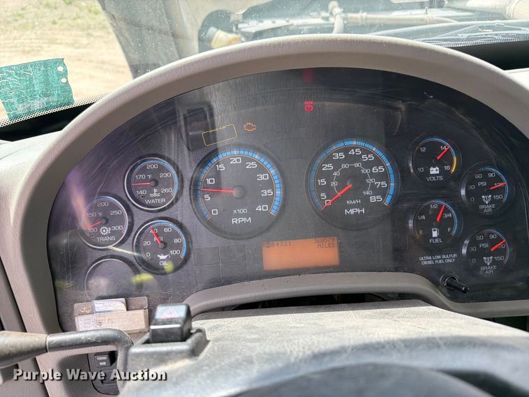 image for item FK0222 2014 International WorkStar 7500 dump truck
