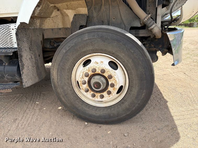image for item FK0222 2014 International WorkStar 7500 dump truck