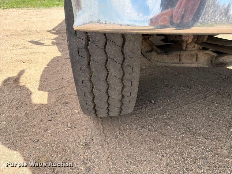 image for item FK0222 2014 International WorkStar 7500 dump truck