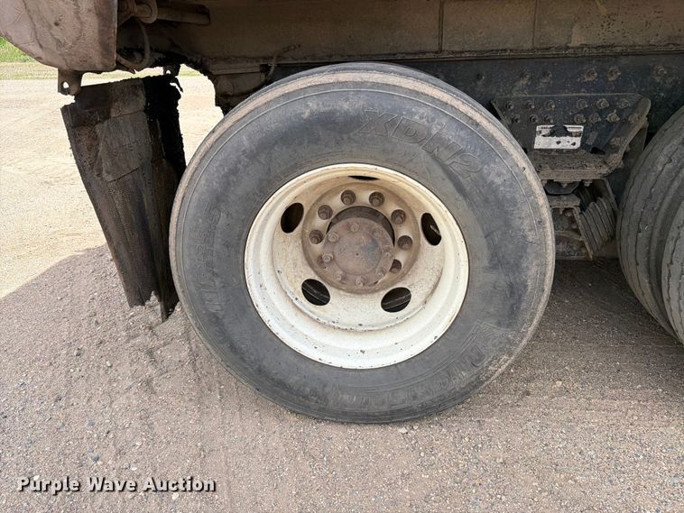 image for item FK0222 2014 International WorkStar 7500 dump truck