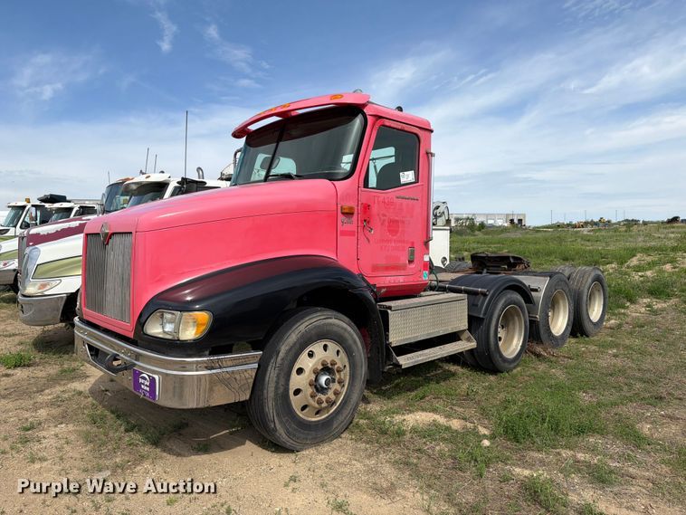image for item FK0231 2006 International 9200i semi truck