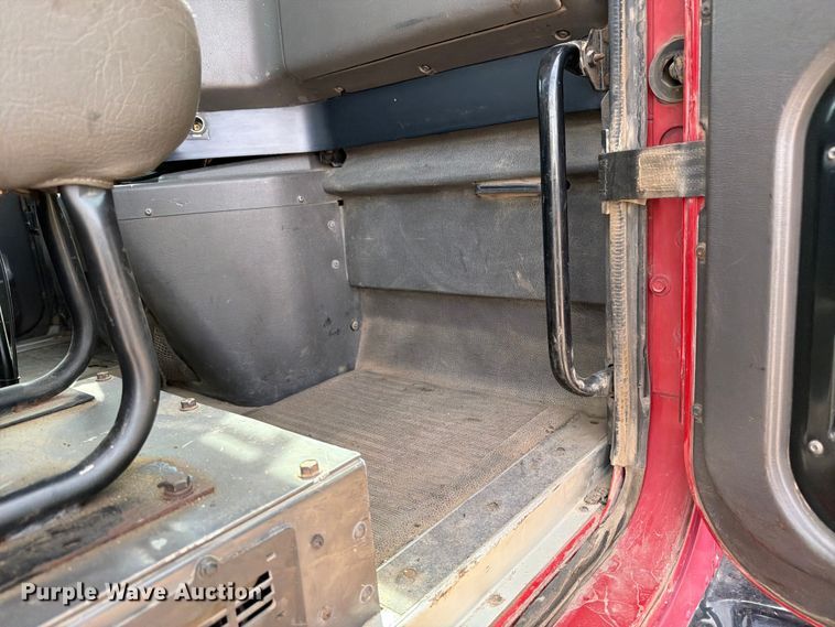 image for item FK0233 2001 International 9100i semi truck