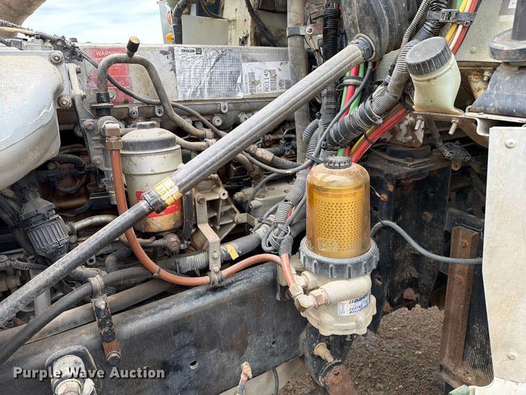 image for item FK0242 2008 Freightliner FLD120 semi truck