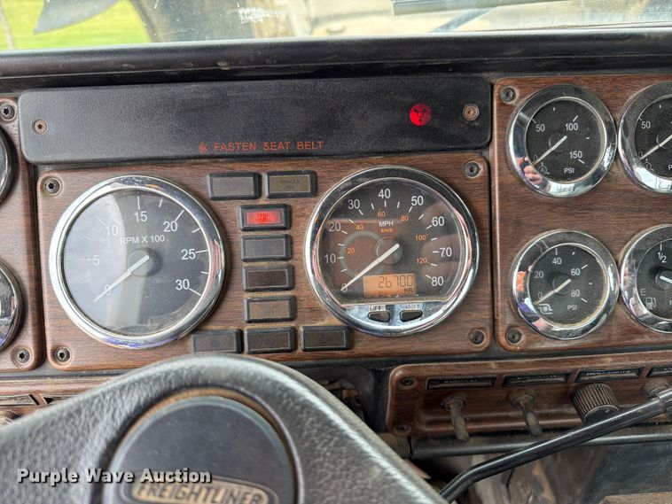 image for item FK0242 2008 Freightliner FLD120 semi truck