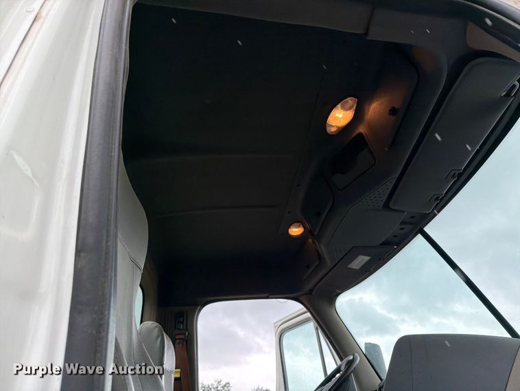 image for item FK0247 2012 Freightliner Cascadia semi truck