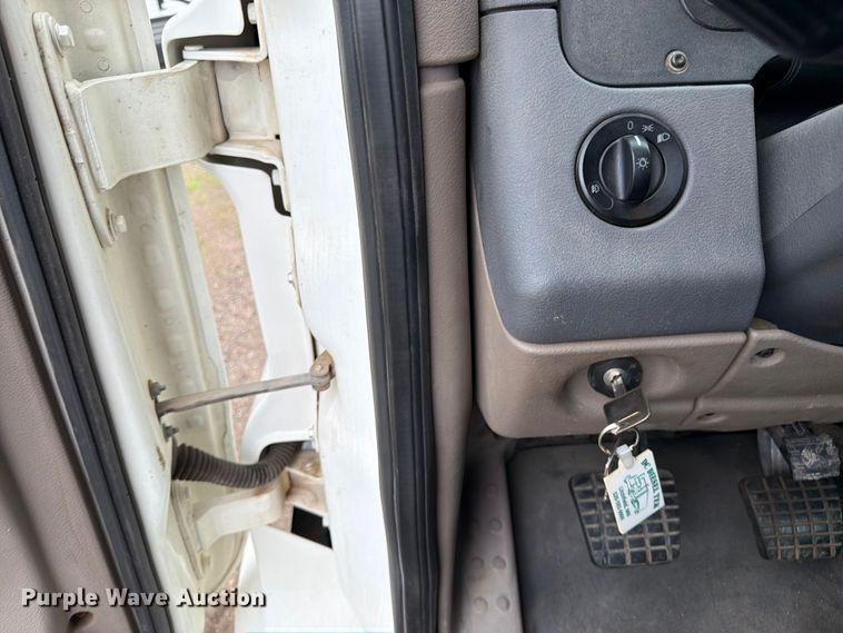 image for item FK0247 2012 Freightliner Cascadia semi truck