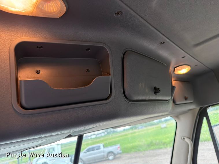image for item FK0247 2012 Freightliner Cascadia semi truck