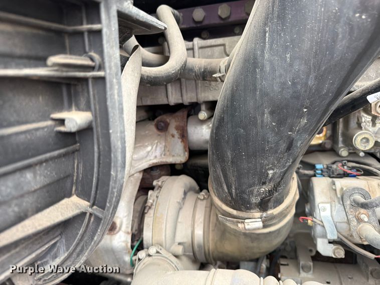 image for item FK0247 2012 Freightliner Cascadia semi truck