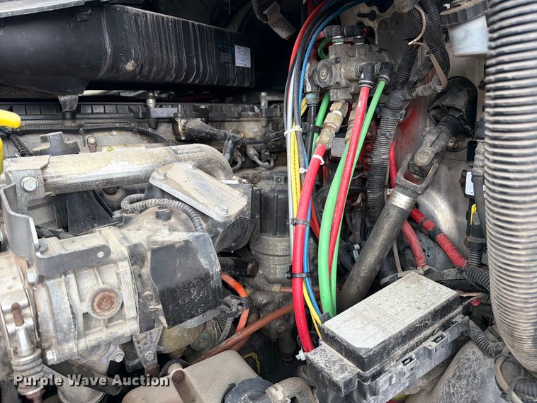 image for item FK0247 2012 Freightliner Cascadia semi truck