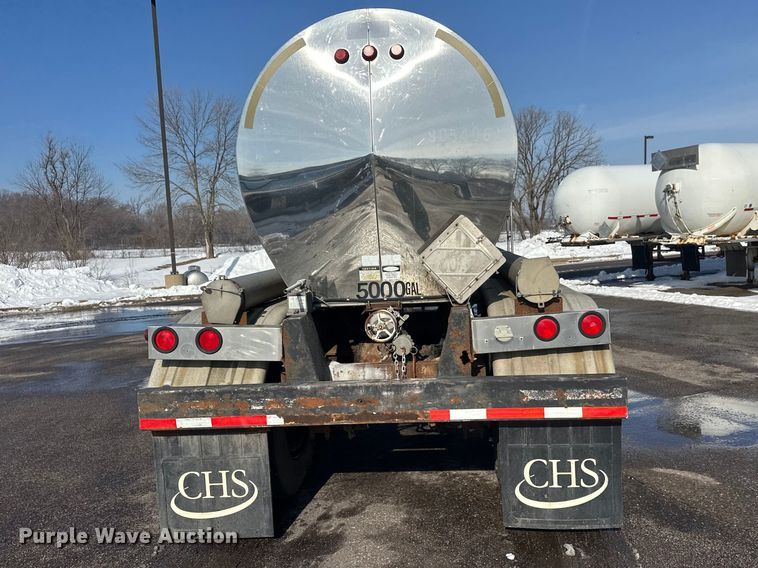 image for item FK1818 1990 Polar tank trailer