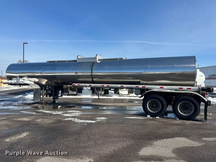 image for item FK1818 1990 Polar tank trailer