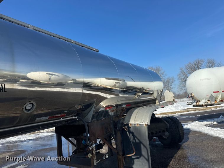 image for item FK1818 1990 Polar tank trailer