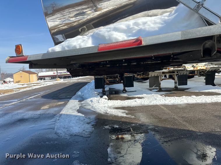 image for item FK1818 1990 Polar tank trailer