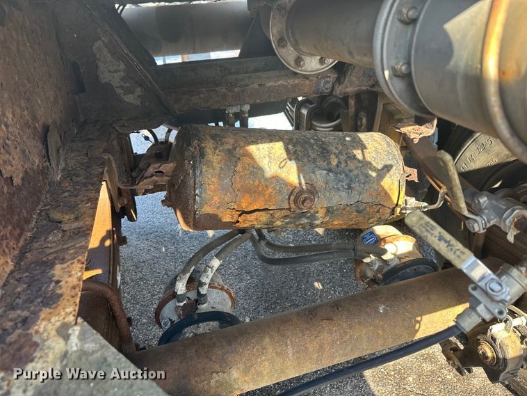 image for item FK1818 1990 Polar tank trailer