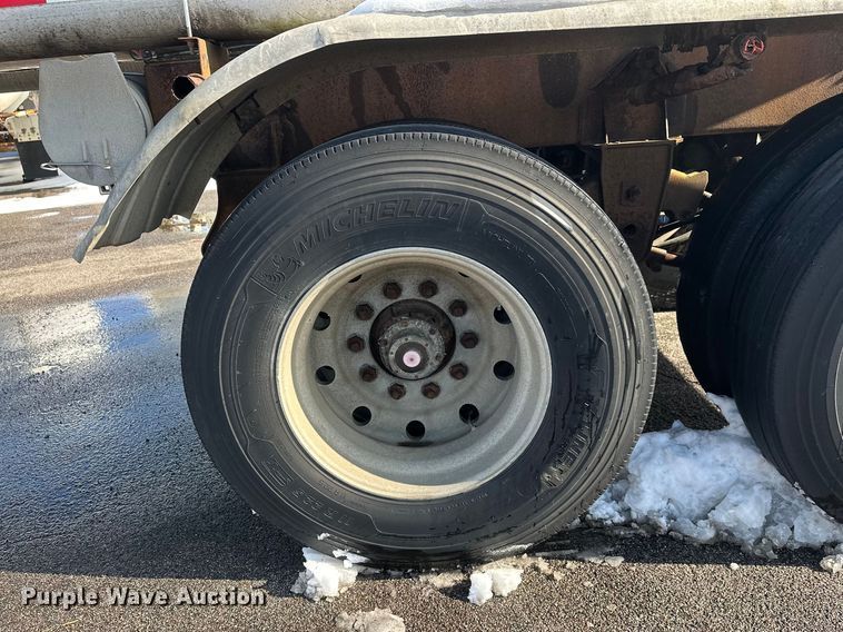 image for item FK1818 1990 Polar tank trailer