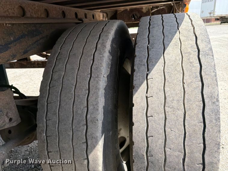 image for item FK3027 2005 Great Dane Trailers dry van trailer