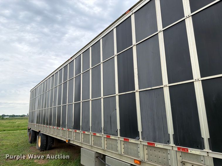 image for item FK4017 2007 Barrett Trailers, Inc. livestock trailer