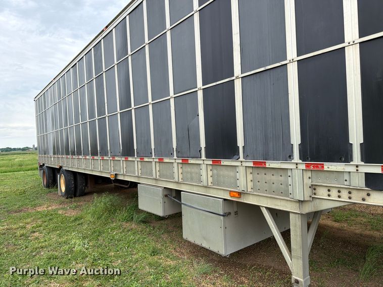 image for item FK4017 2007 Barrett Trailers, Inc. livestock trailer