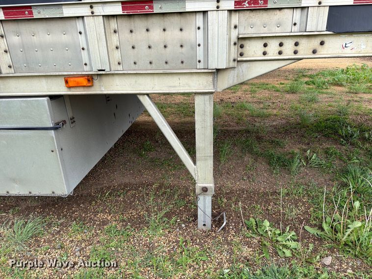 image for item FK4017 2007 Barrett Trailers, Inc. livestock trailer