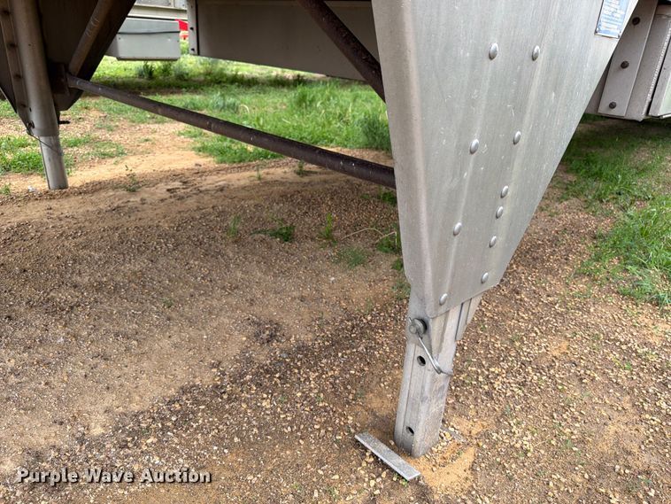 image for item FK4020 2006 Eby livestock trailer