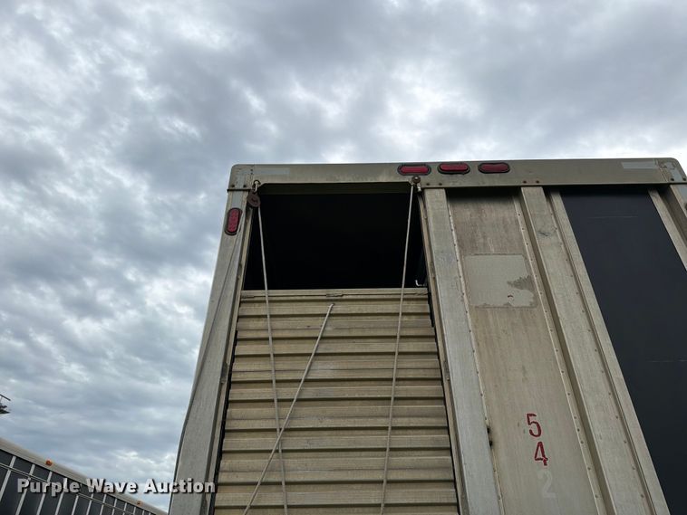 image for item FK4020 2006 Eby livestock trailer