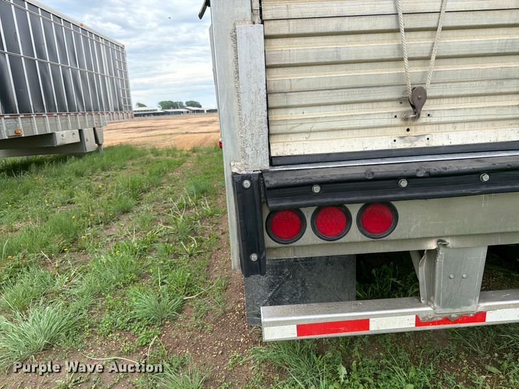 image for item FK4020 2006 Eby livestock trailer