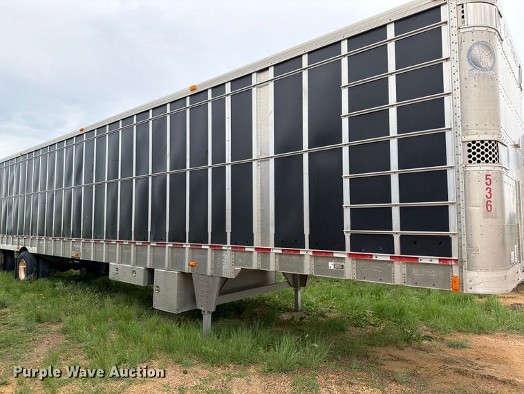 image for item FK4021 2006 Wilson Trailer Co. PSADL-400P livestock trailer
