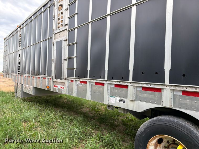 image for item FK4021 2006 Wilson Trailer Co. PSADL-400P livestock trailer