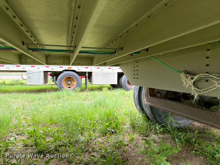 image for item FK4021 2006 Wilson Trailer Co. PSADL-400P livestock trailer