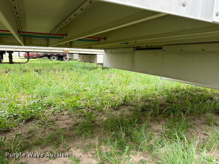 image for item FK4021 2006 Wilson Trailer Co. PSADL-400P livestock trailer