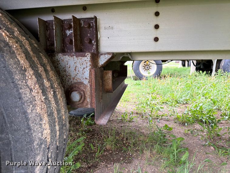 image for item FK4021 2006 Wilson Trailer Co. PSADL-400P livestock trailer