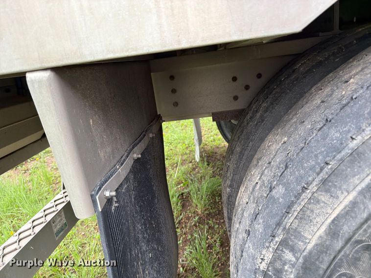 image for item FK4021 2006 Wilson Trailer Co. PSADL-400P livestock trailer