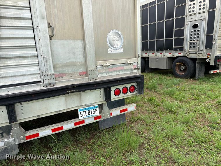 image for item FK4021 2006 Wilson Trailer Co. PSADL-400P livestock trailer