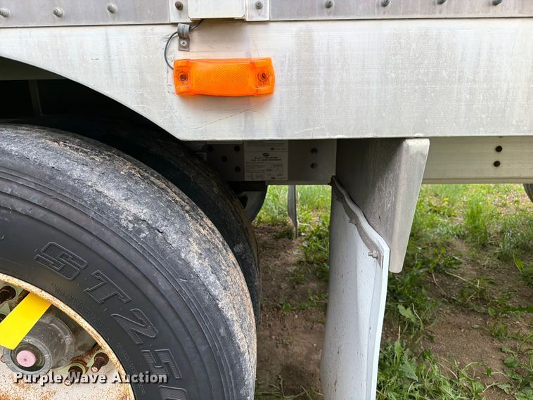 image for item FK4021 2006 Wilson Trailer Co. PSADL-400P livestock trailer