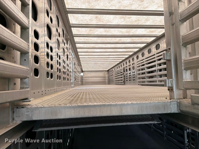 image for item FK4021 2006 Wilson Trailer Co. PSADL-400P livestock trailer
