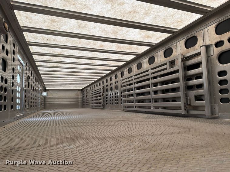 image for item FK4021 2006 Wilson Trailer Co. PSADL-400P livestock trailer