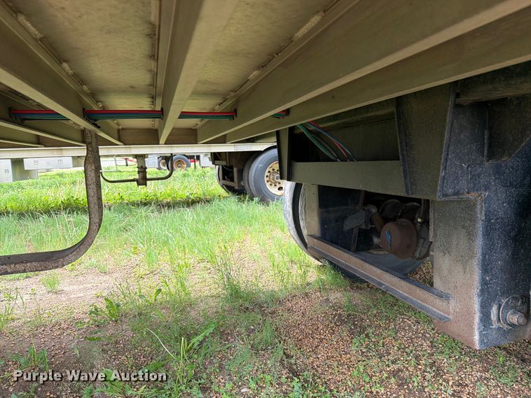 image for item FK4023 2007 Barrett Trailers, Inc. livestock trailer