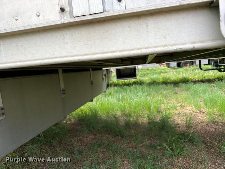 image for item FK4023 2007 Barrett Trailers, Inc. livestock trailer
