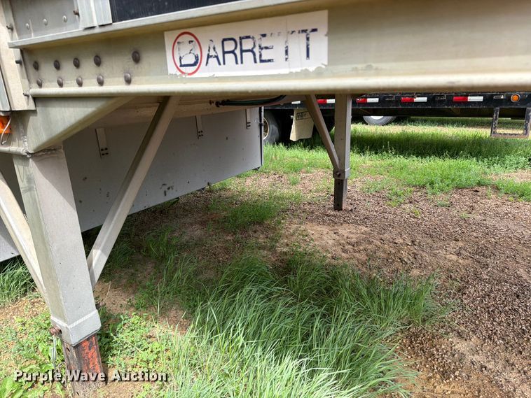 image for item FK4023 2007 Barrett Trailers, Inc. livestock trailer