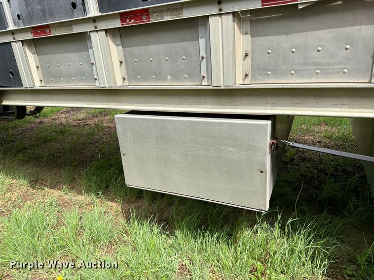 image for item FK4023 2007 Barrett Trailers, Inc. livestock trailer