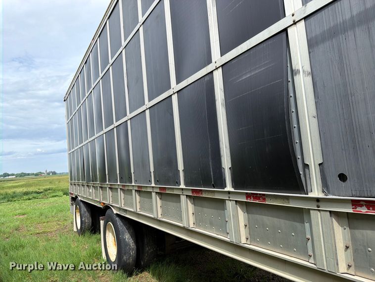 image for item FK4023 2007 Barrett Trailers, Inc. livestock trailer
