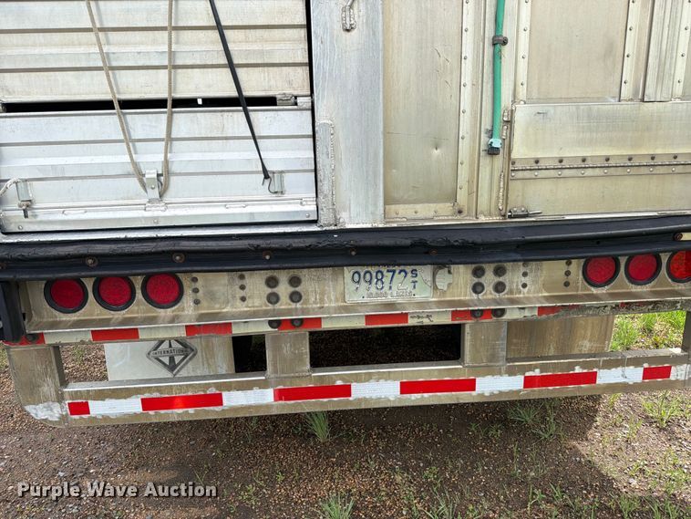 image for item FK4023 2007 Barrett Trailers, Inc. livestock trailer