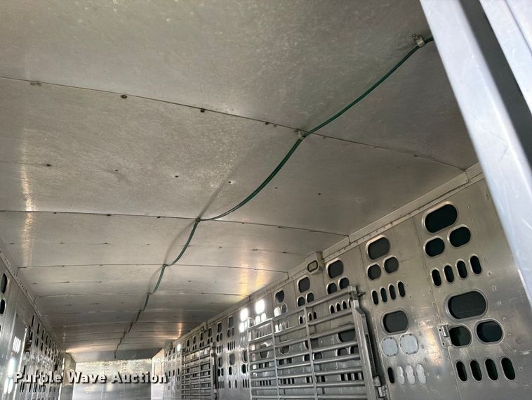 image for item FK4023 2007 Barrett Trailers, Inc. livestock trailer